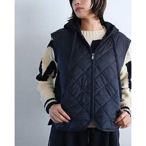 Giacca smanicata imbottita in tela antigoccia