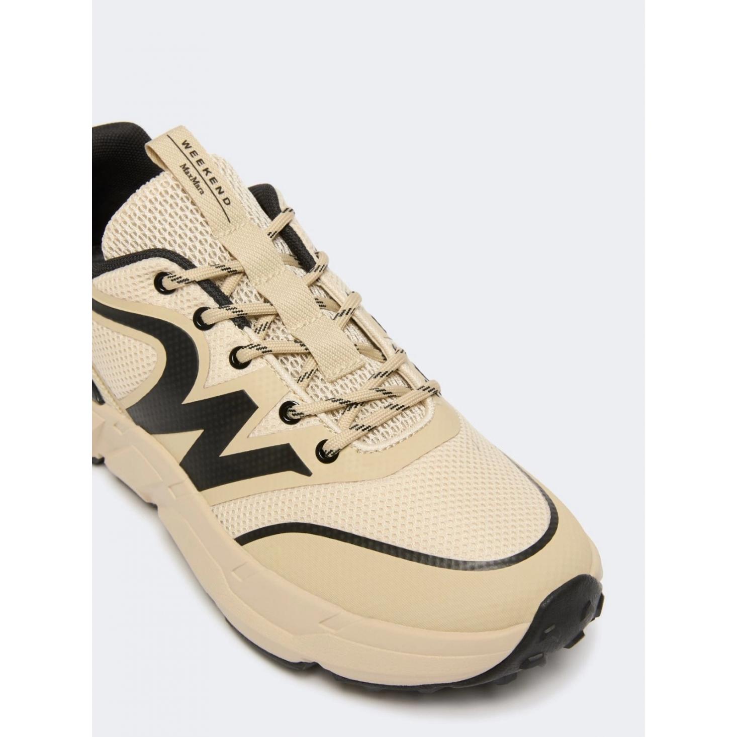 Sneaker in rete tecnica