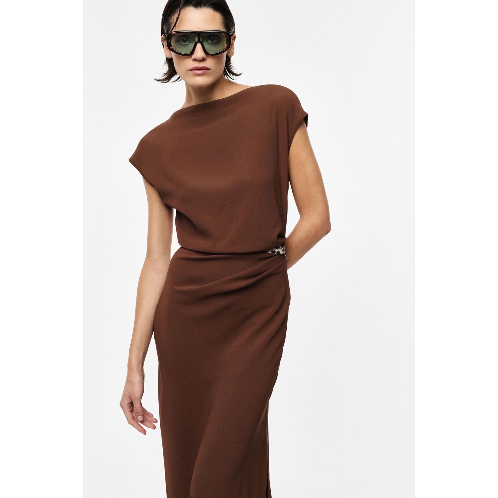 Abito lungo scollo barca cintura animalier