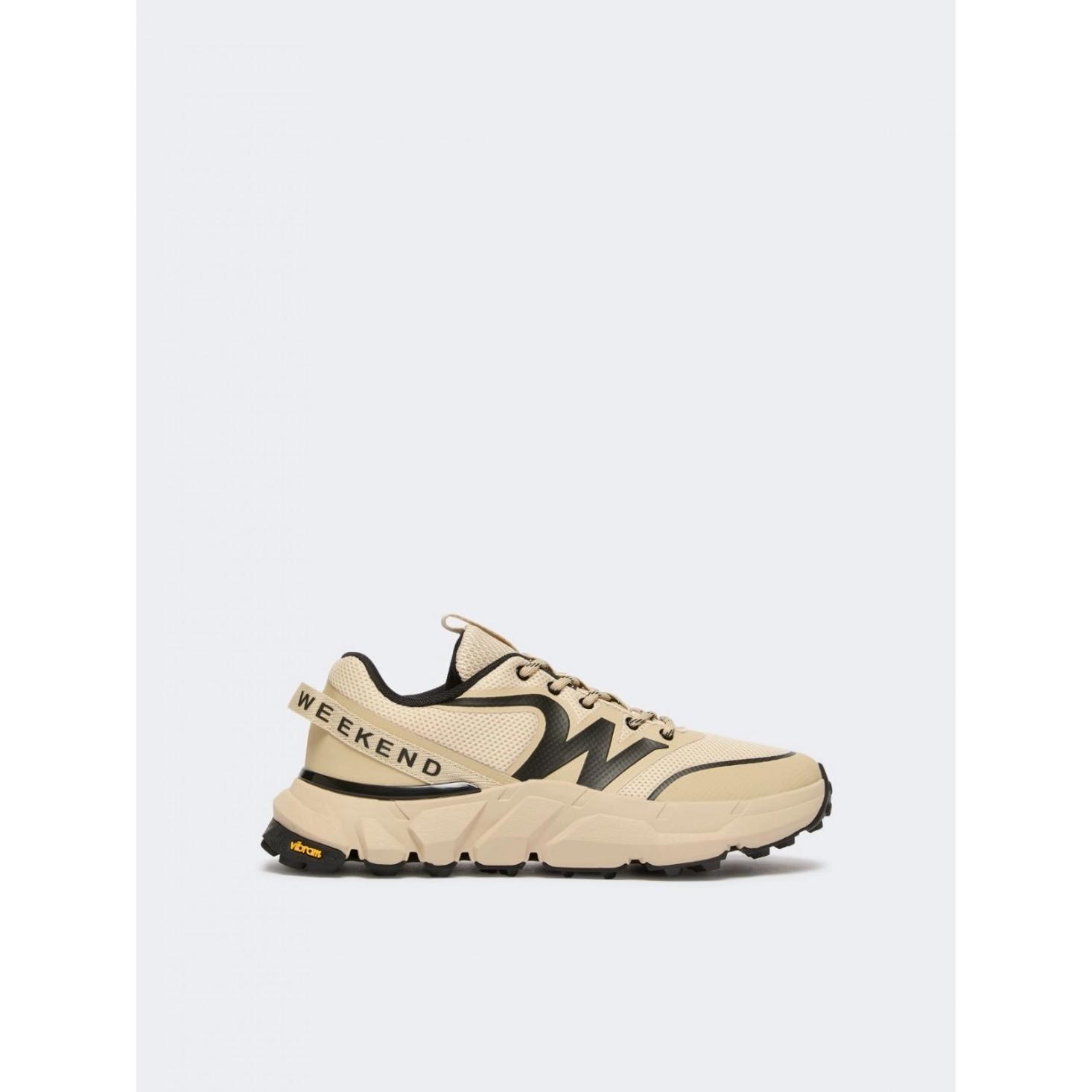Sneaker in rete tecnica