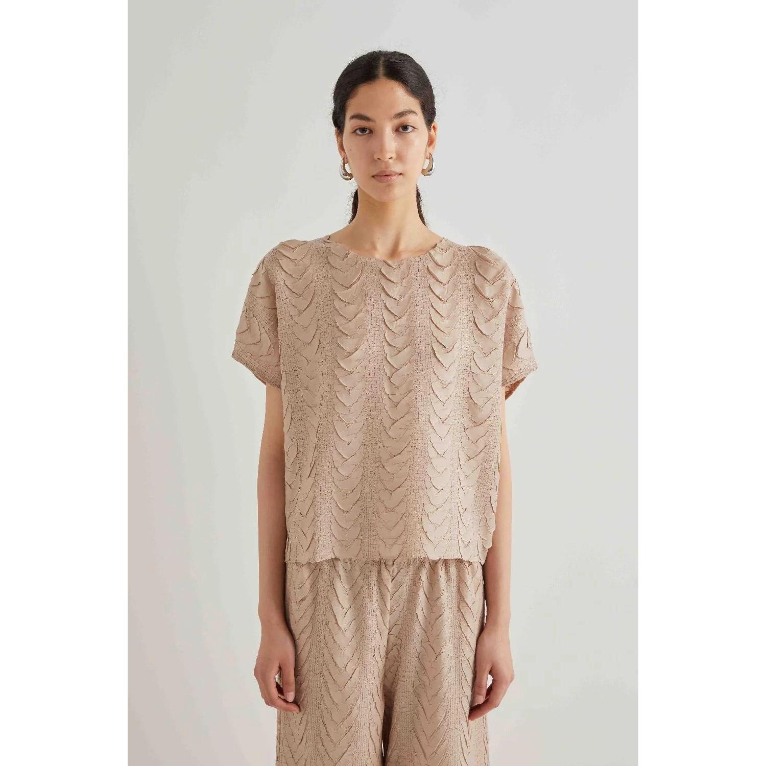 BLUSA PLISSETTATA DISEGNO TRECCIA