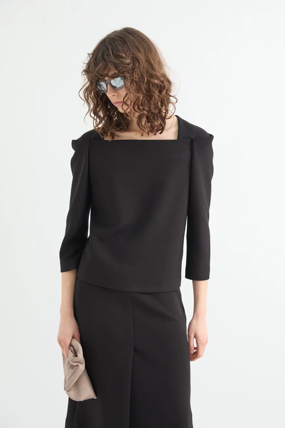 BLUSA IN TESSUTO SCUBA CON SCOLLO DRITTO